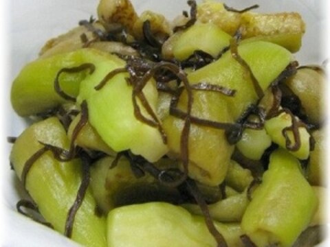 夏野菜で！蒸しなすの塩昆布和え